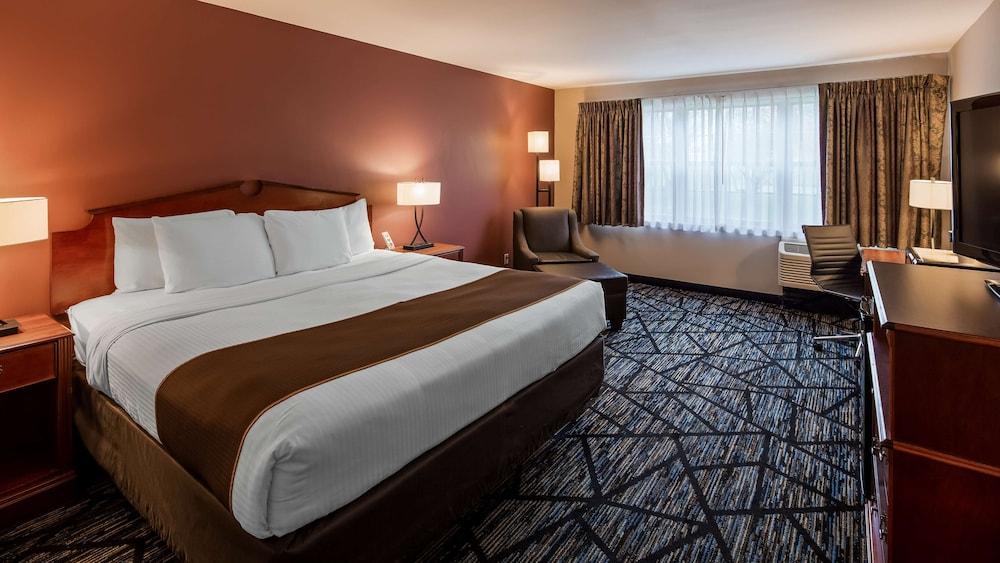 Surestay By Western Hotel 3*